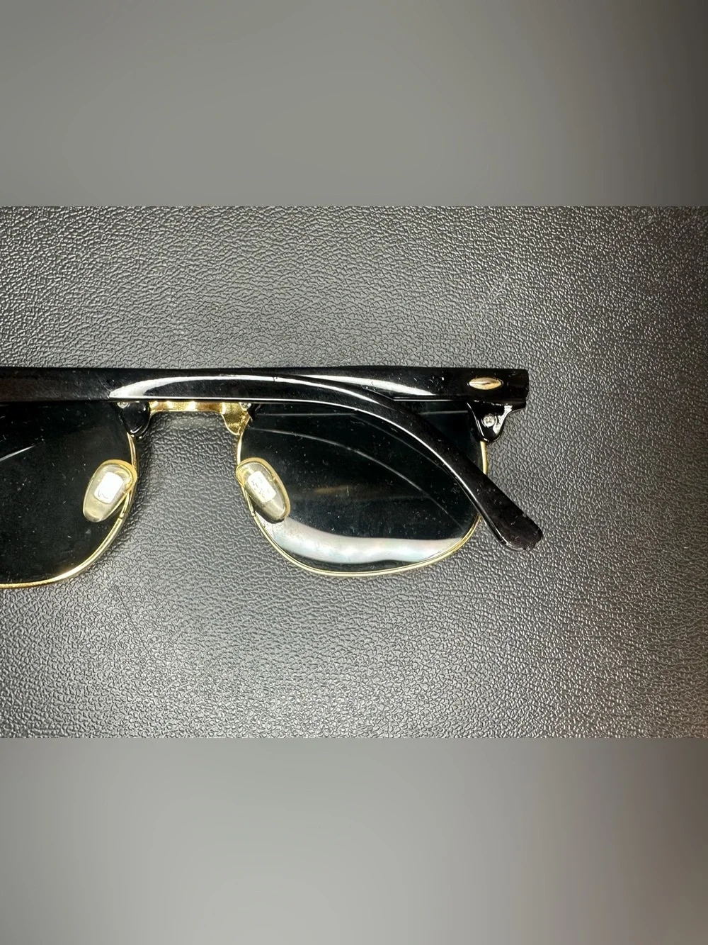 Ray-Ban Clubmaster Classic sunglasses Black Frames with Gold
